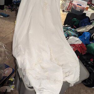 Davids bridal wedding dress 26w